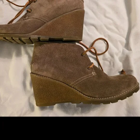 Sperry Top Sider Women's Celeste Prow Suede Bootie Taupe Tan Leather 8.5M. - Picture 2 of 14